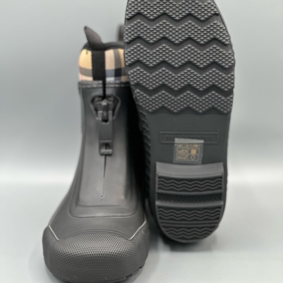 Burberry Flinton Check Rain Booties - Picture 6 of 6